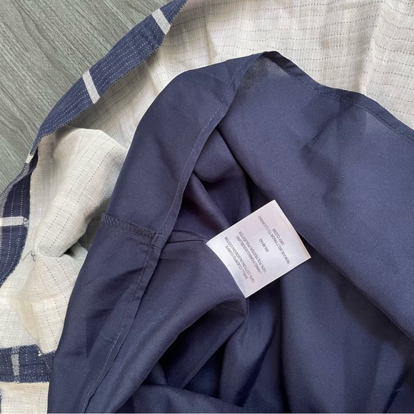 Gal meets glam navy plaid dress - Picture 6 of 8